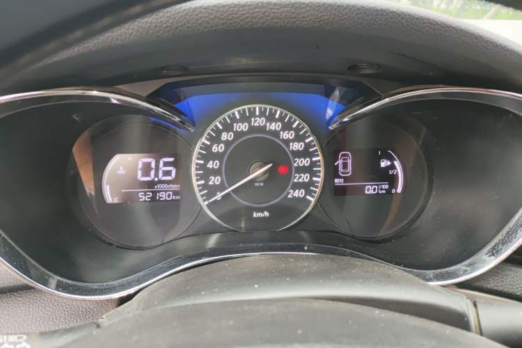 Used Venucia D60 2019 100 000 Glory 1.6L Entry Manual ChenShang Edition China VI Instrument Cluster