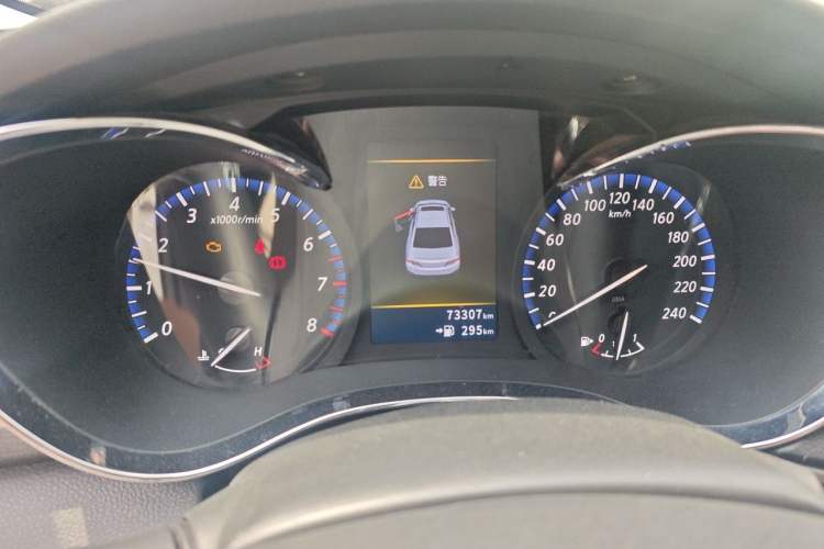 Used Venucia D60 2019 100 000 Glory 1.6L XL Manual Chenku Edition China VI Instrument Cluster