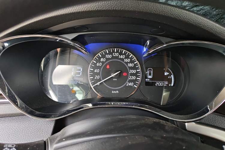 Used Venucia D60 2019 100 000-Yuan Glory 1.6L XE Manual – Chenxiang Edition China VI Instrument Cluster