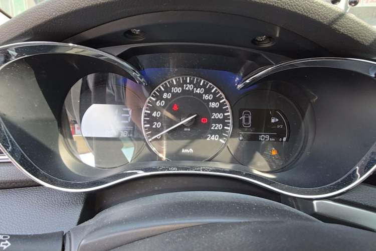 Used Venucia D60 2019 100 000 Glory 1.6L Entry Manual ChenShang Edition China VI Instrument Cluster