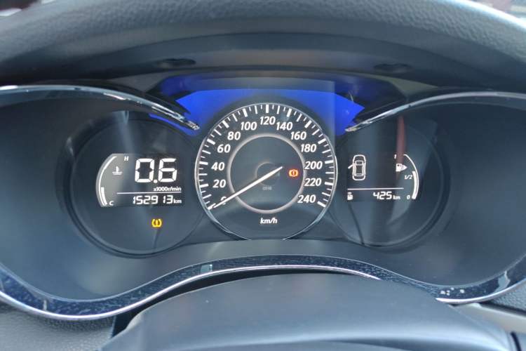 Used Venucia D60 2019 100 000 Glory 1.6L Entry Manual ChenShang Edition China VI Instrument Cluster