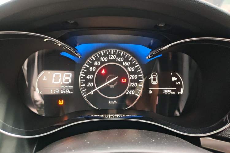 Used Venucia D60 2019 100 000-Yuan Glory 1.6L Entry Manual ChenShang Edition China V Standard Instrument Cluster