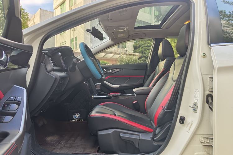Used Venucia D60 2019 100 000 Honor 1.6L XL CVT Chenku Edition China VI Standard Interior 1