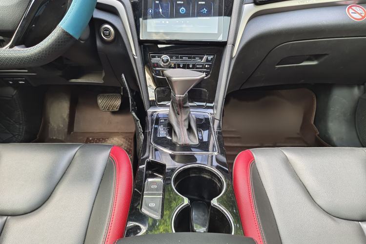Used Venucia D60 2019 100 000 Honor 1.6L XL CVT Chenku Edition China VI Standard Interior 10