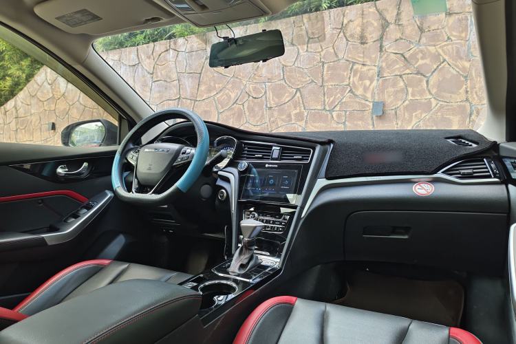Used Venucia D60 2019 100 000 Honor 1.6L XL CVT Chenku Edition China VI Standard Interior 11