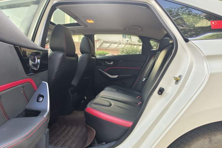 Used Venucia D60 2019 100 000 Honor 1.6L XL CVT Chenku Edition China VI Standard Interior 2