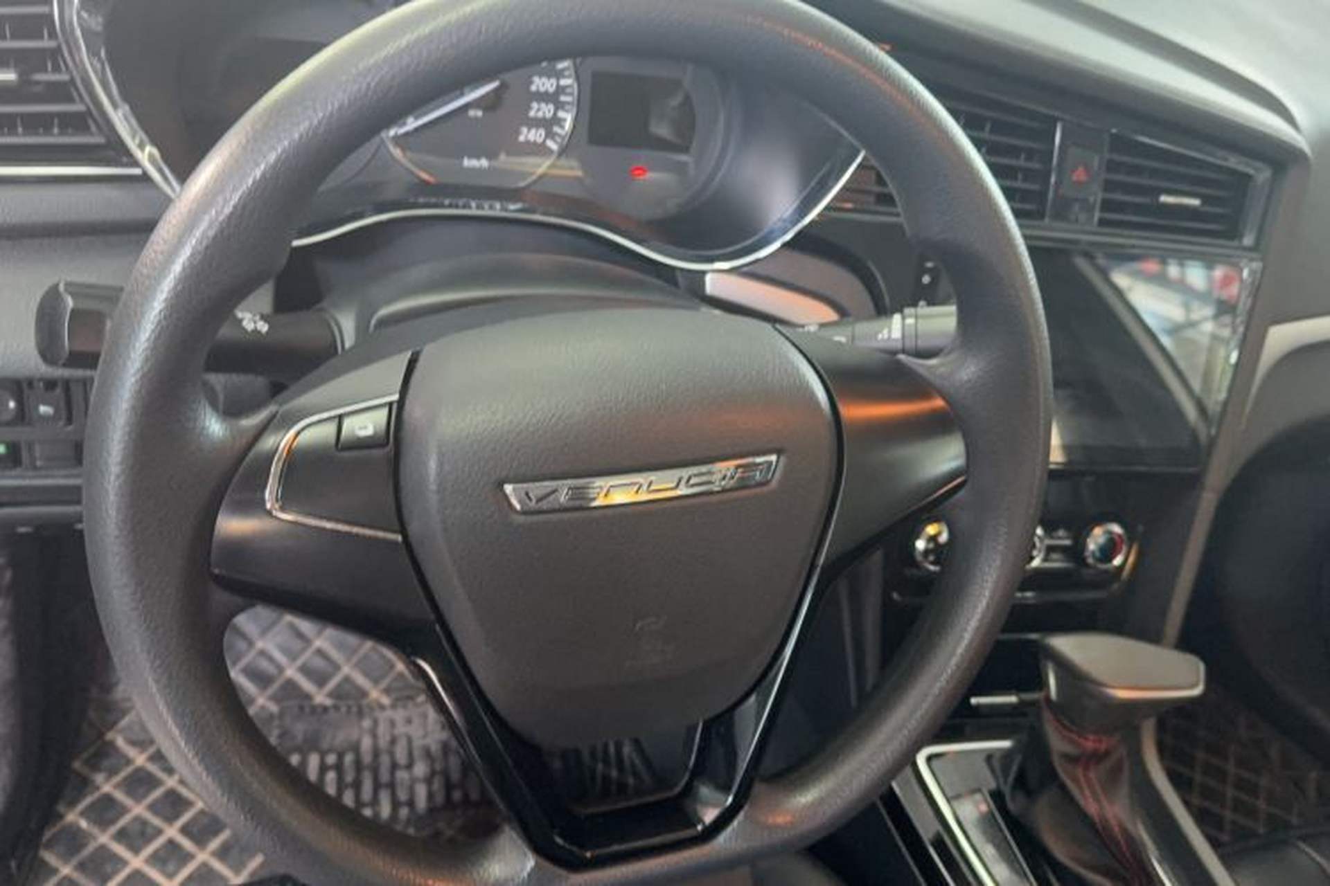Used Venucia D60 2019 1.6L XE CVT Comfort Edition Interior 2
