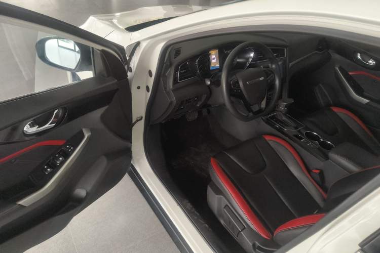 Used Venucia D60 2019 1.6L XL CVT Smart Connect Elite Edition Interior 3