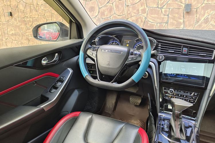 Used Venucia D60 2019 100 000 Honor 1.6L XL CVT Chenku Edition China VI Standard Interior 7