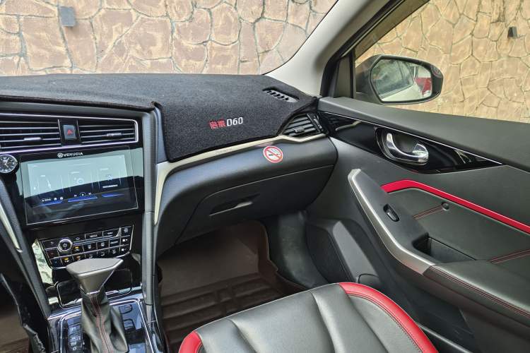 Used Venucia D60 2019 100 000 Honor 1.6L XL CVT Chenku Edition China VI Standard Interior 8