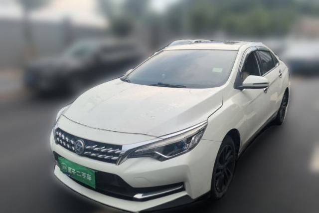 Używany Venucia D60 2019 100 000 Honor 1.6L XL CVT Chenku Edition China VI Standard