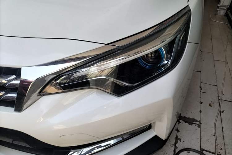 Used Venucia D60 2019 1.6L XL Manual SmartConnect Elite Edition Left Front Headlight