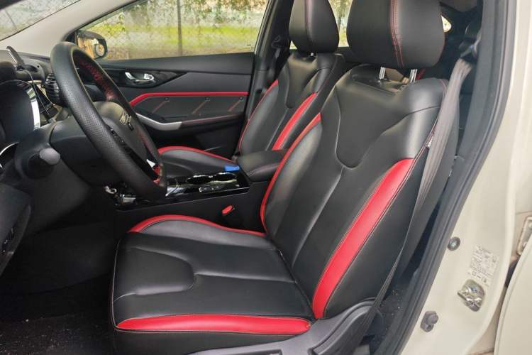 Used Venucia D60 2019 100 000 Honor 1.6L XL CVT Chenku Edition China VI Standard Left Front Seat