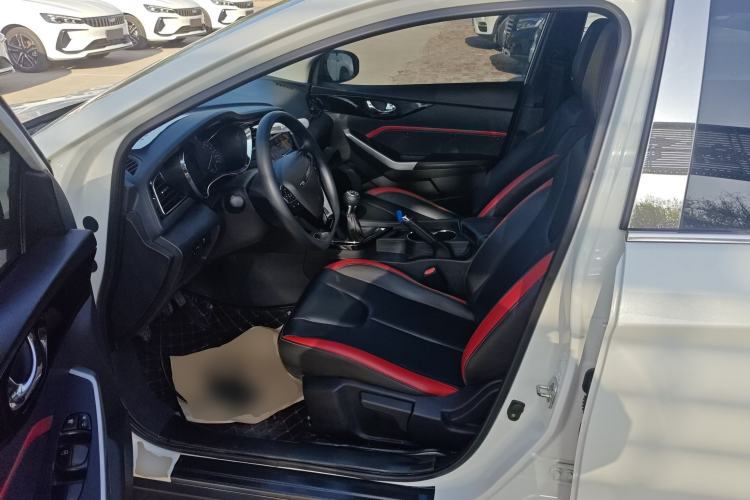 Used Venucia D60 2019 100 000 Glory 1.6L XL Manual Chenku Edition China VI Left Front Seat