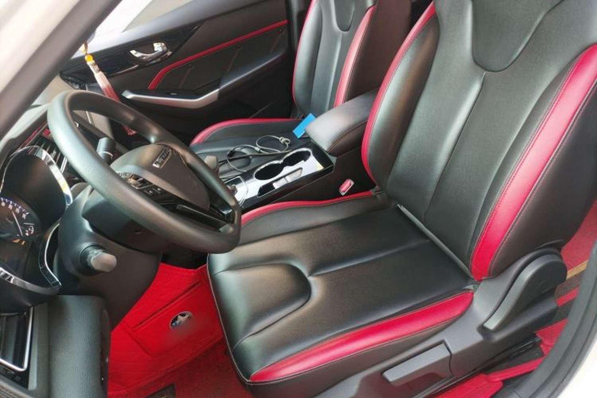 Used Venucia D60 2019 1.6L XL CVT SmartConnect Elite Edition (ISS) Left Front Seat