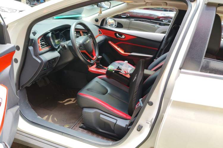 Used Venucia D60 2019 1.6L XL CVT Smart Connect Elite Edition Left Front Seat