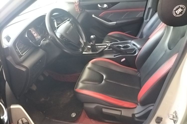 Used Venucia D60 2019 1.6L XL Manual SmartConnect Elite Edition Left Front Seat