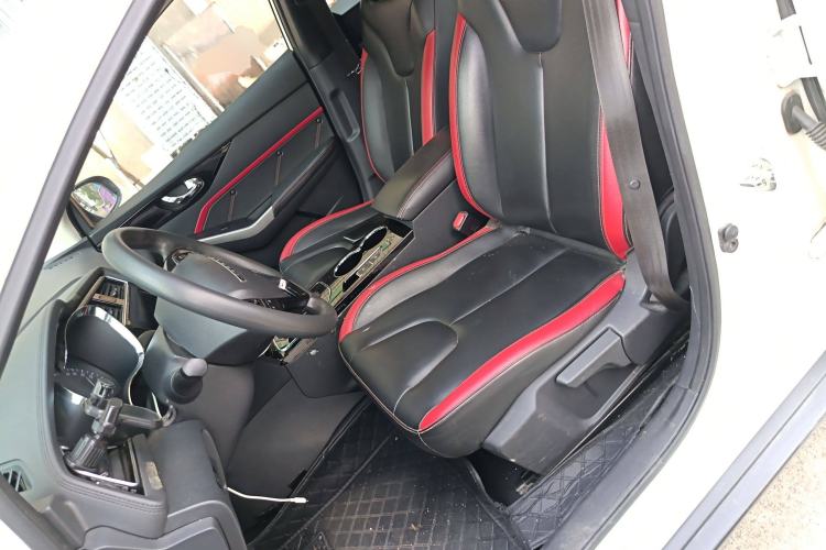 Used Venucia D60 2019 1.6L XL CVT Smart Connect Elite Edition Left Front Seat