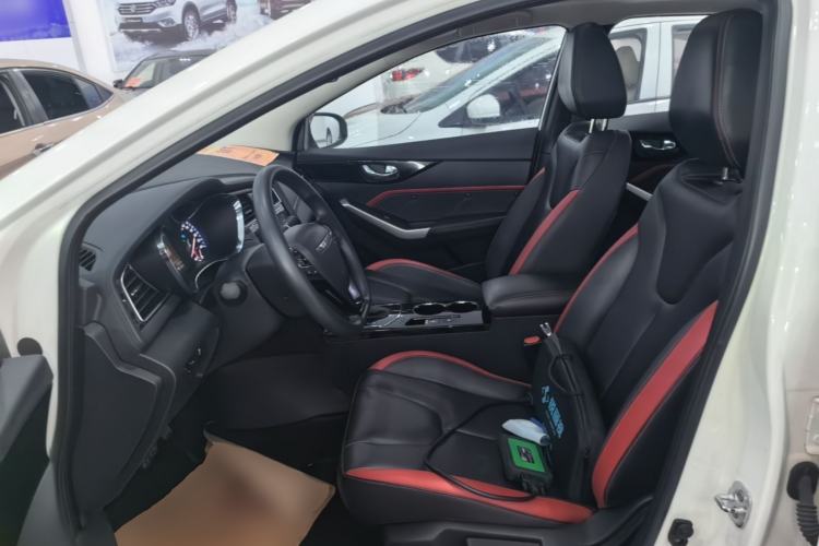 Used Venucia D60 2019 100 000 Honor 1.6L XL CVT Chenku Edition China V Standard Left Front Seat
