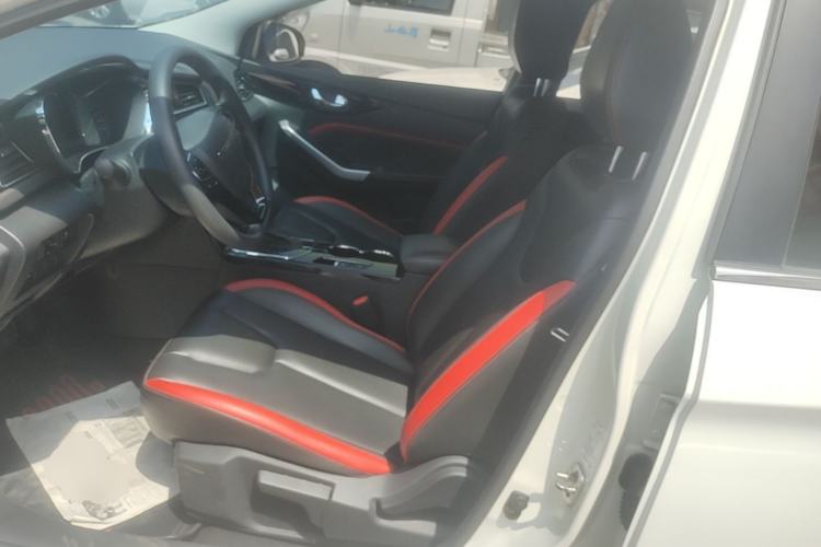 Used Venucia D60 2019 100 000 Honor 1.6L XL CVT Chenku Edition China VI Standard Left Front Seat