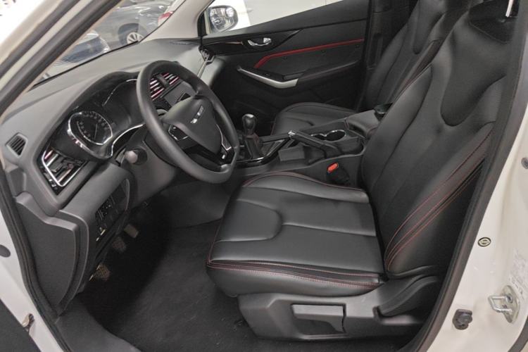 Used Venucia D60 2019 100 000 Glory 1.6L Entry Manual ChenShang Edition China VI Left Front Seat