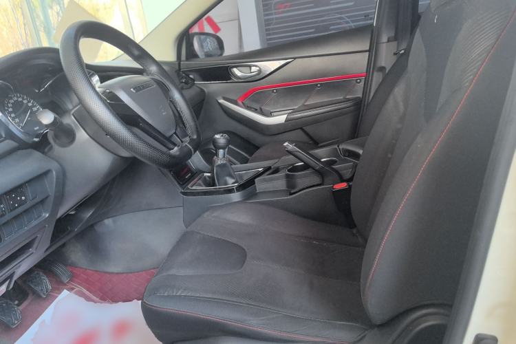 Used Venucia D60 2019 100 000 Glory 1.6L Entry Manual ChenShang Edition China VI Left Front Seat