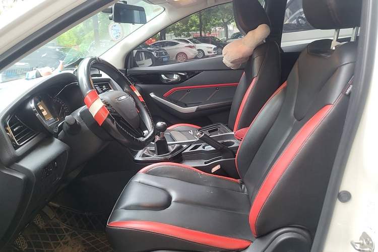Used Venucia D60 2019 100 000 Glory 1.6L XL Manual Chenku Edition China VI Left Front Seat