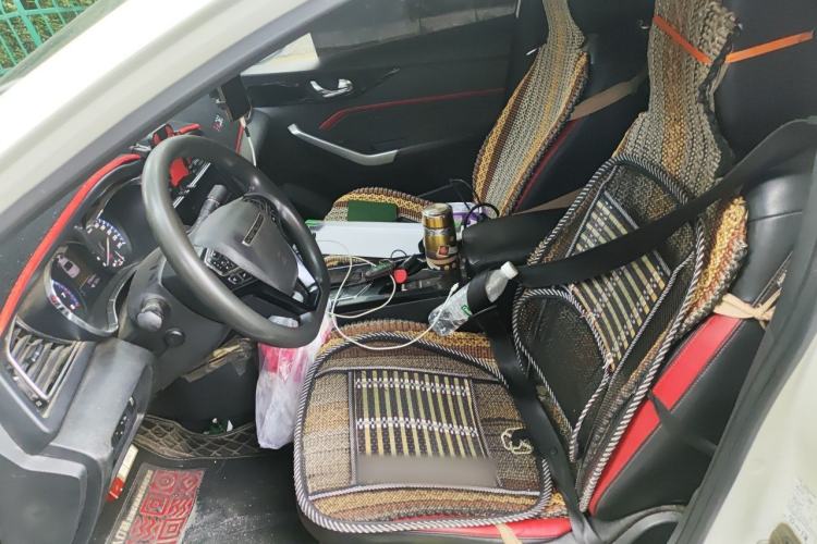 Used Venucia D60 2019 100 000 Honor 1.6L XL CVT Chenku Edition China VI Standard Left Front Seat