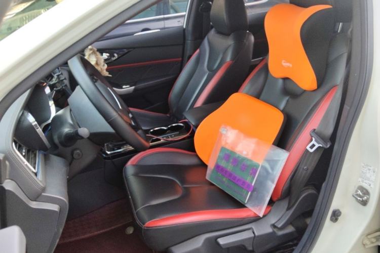 Used Venucia D60 2019 1.6L XL CVT SmartConnect Elite Edition (ISS) Left Front Seat
