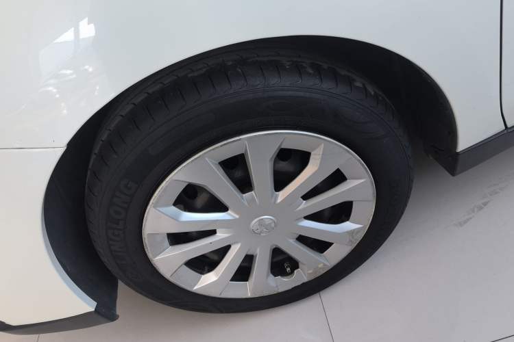 Used Venucia D60 2019 100 000 Glory 1.6L Entry Manual ChenShang Edition China VI Left Front Wheel Hub