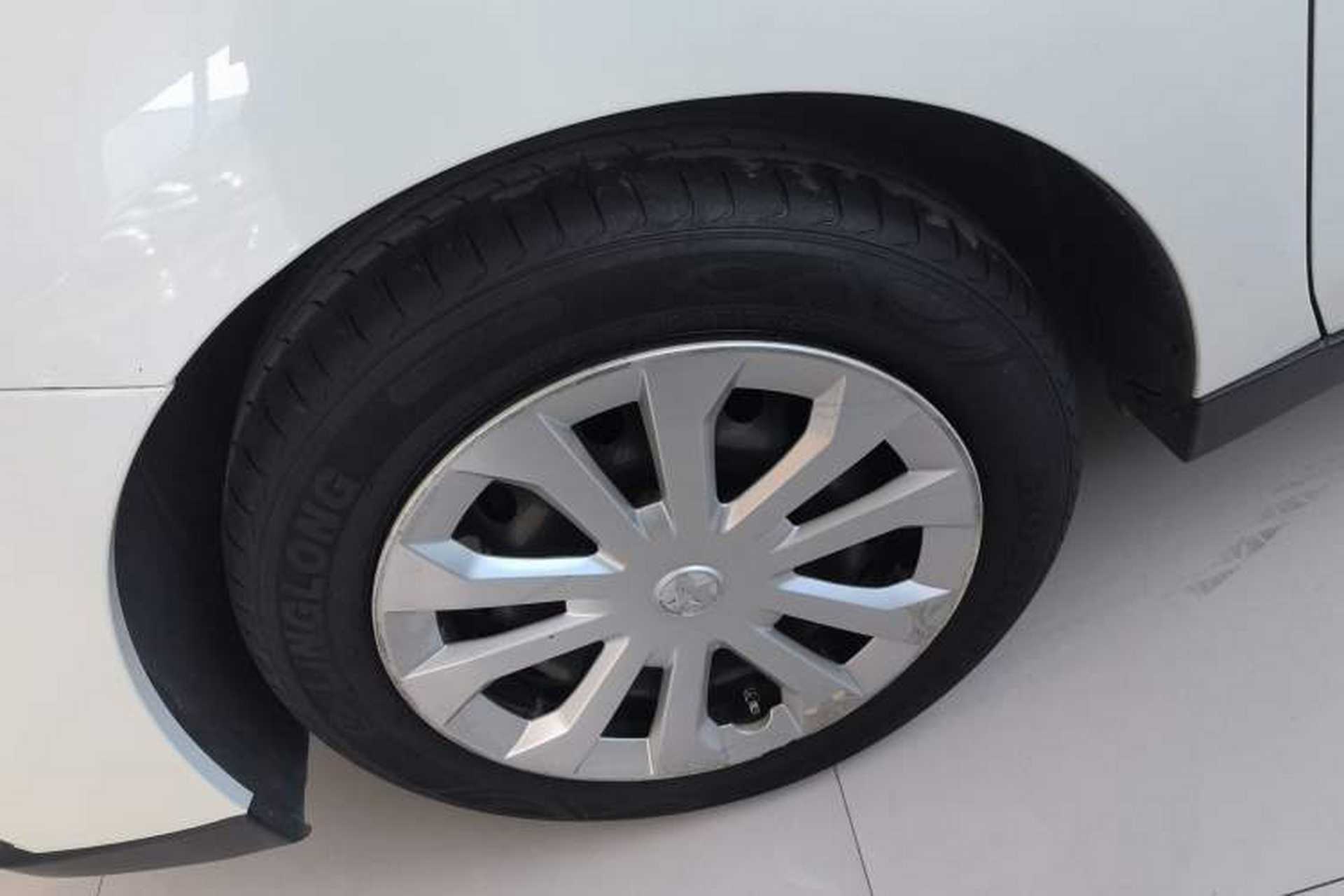 Used Venucia D60 2019 100 000 Glory 1.6L Entry Manual ChenShang Edition China VI Left Front Wheel Hub