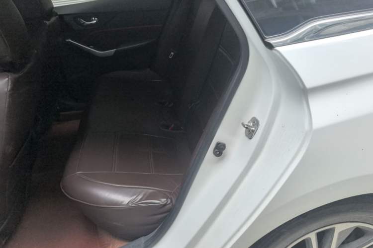 Used Venucia D60 2019 1.6L XE Manual Comfort Edition Left Rear Seat