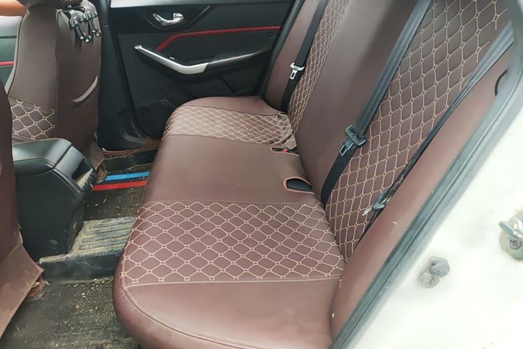 Used Venucia D60 2019 100 000 Glory 1.6L Entry Manual ChenShang Edition China VI Left Rear Seat