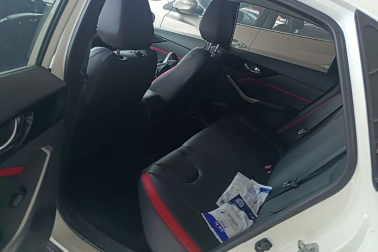 Used Venucia D60 2019 100 000 Honor 1.6L XL CVT Chenku Edition China V Standard Left Rear Seat