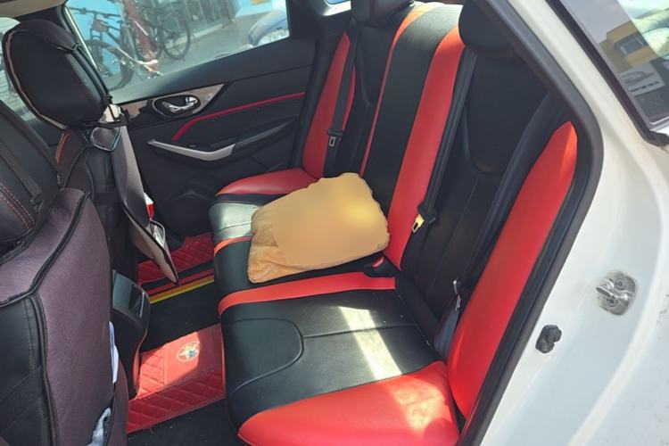 Used Venucia D60 2019 100 000 Glory 1.6L Entry Manual ChenShang Edition China VI Left Rear Seat