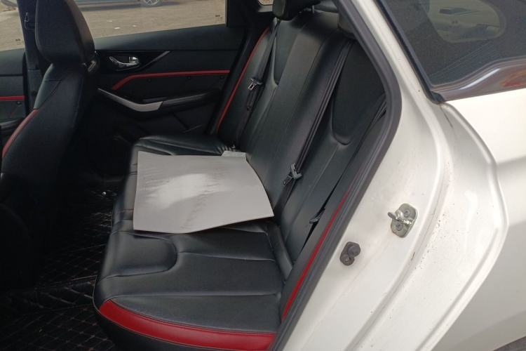 Used Venucia D60 2019 100 000 Honor 1.6L XL CVT Chenku Edition China VI Standard Left Rear Seat