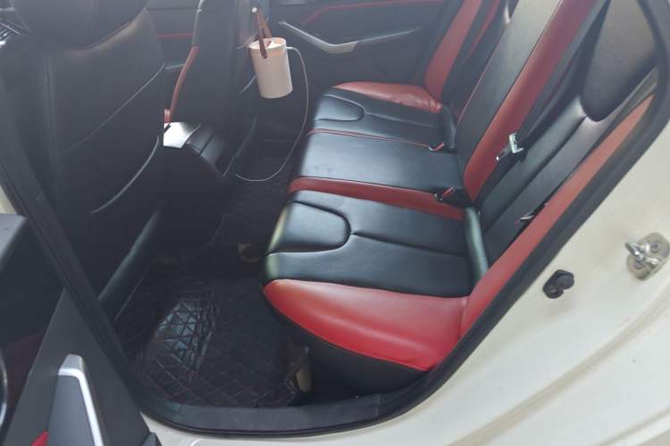 Used Venucia D60 2019 100 000 Glory 1.6L Entry Manual ChenShang Edition China VI Left Rear Seat
