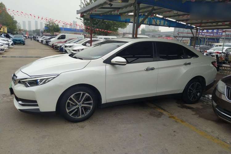 Used Venucia D60 2019 1.6L XL Manual SmartConnect Elite Edition Left Side
