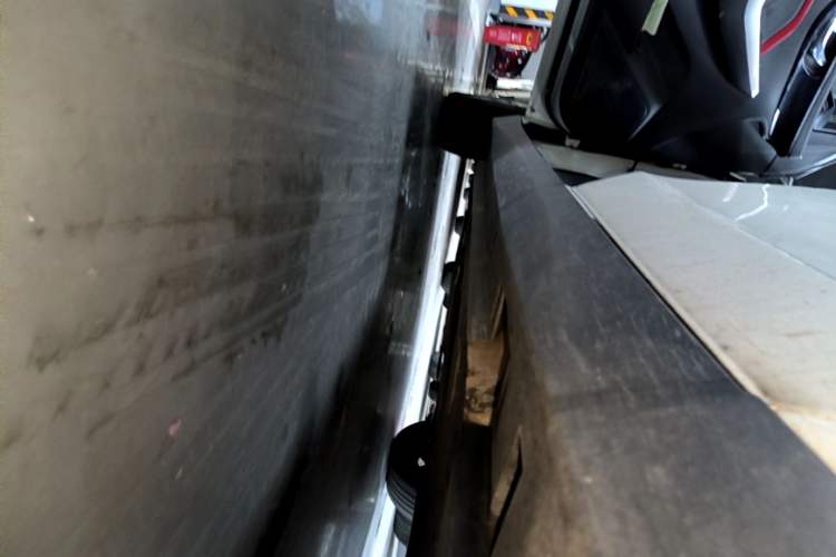 Used Venucia D60 2019 100 000 Glory 1.6L XL Manual Chenku Edition China VI Left Side Sill