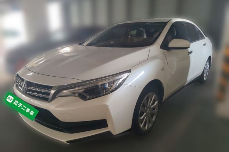 Used Venucia D60 2019 100 000 Glory 1.6L Entry Manual ChenShang Edition China VI Guazi used car, China used car export, Used car for sale, Used Venucia cars, Cheapest cars for sale