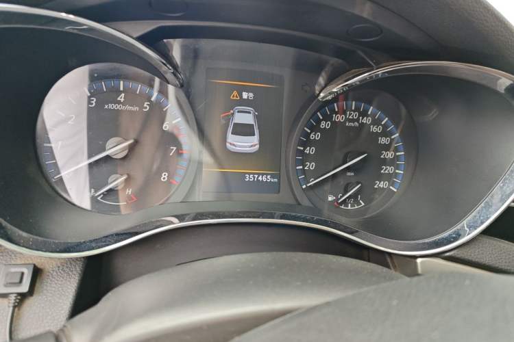 Used Venucia D60 2019 100 000 Honor 1.6L XL CVT Chenku Edition China VI Standard Odometer Close Up