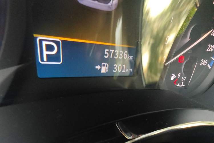 Used Venucia D60 2019 100 000 Honor 1.6L XL CVT Chenku Edition China VI Standard Odometer Close Up