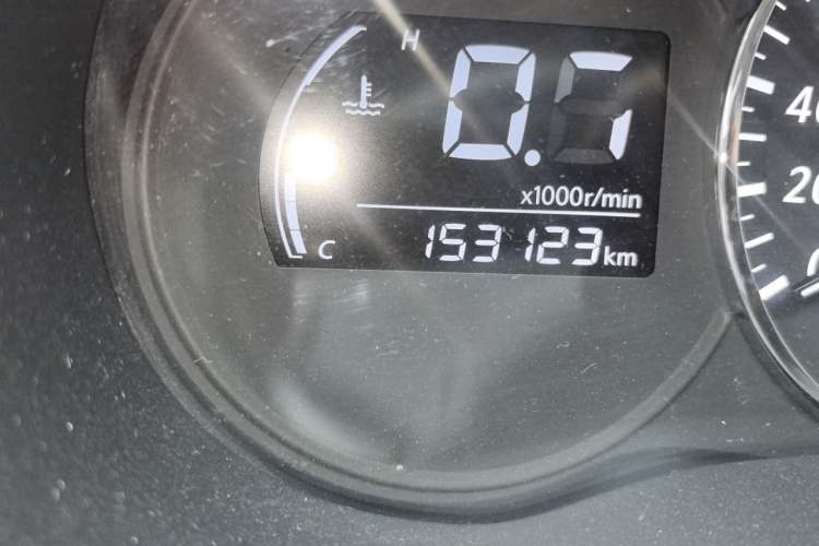 Used Venucia D60 2019 1.6L XE Manual Comfort Edition Odometer Close Up