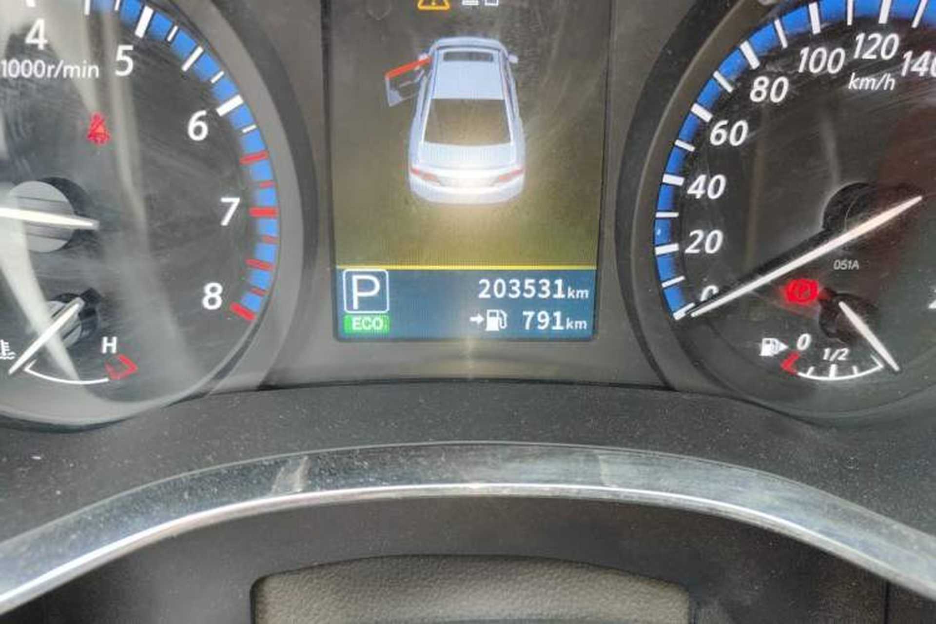Used Venucia D60 2019 100 000 Honor 1.6L XL CVT Chenku Edition China VI Standard Odometer Close Up