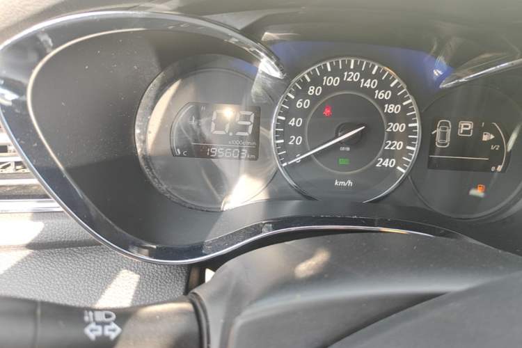 Used Venucia D60 2019 1.6L XE CVT Comfort Edition Odometer Close Up