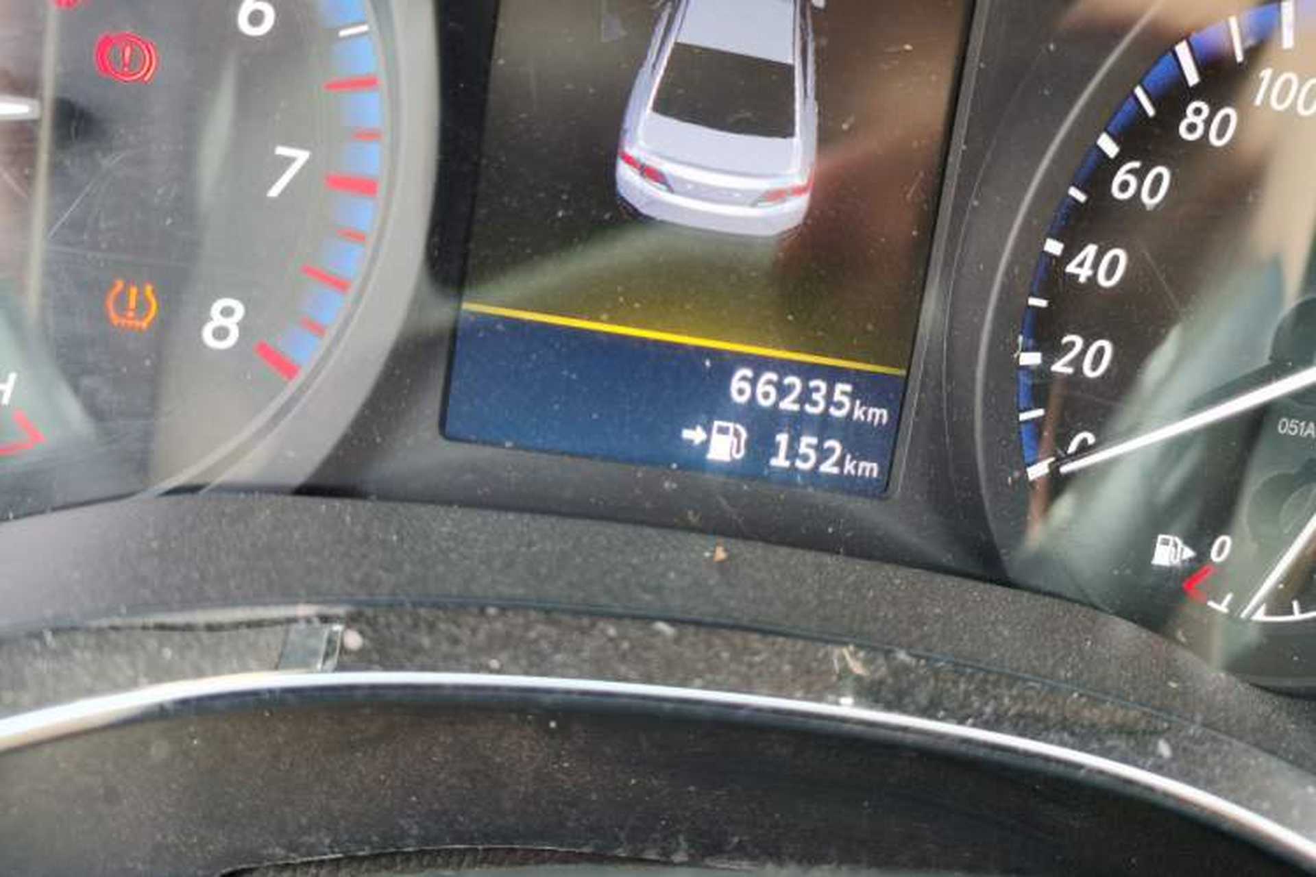 Used Venucia D60 2019 100 000 Glory 1.6L XL Manual Chenku Edition China VI Odometer Close Up