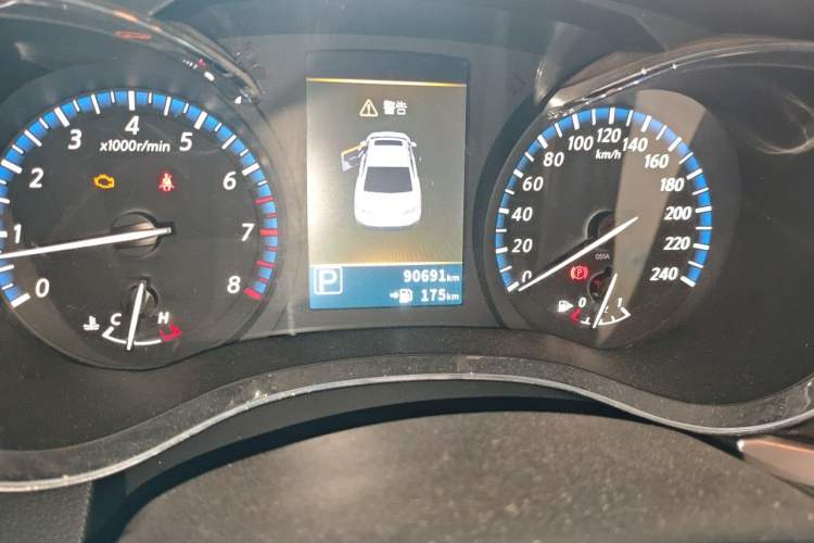 Used Venucia D60 2019 1.6L XL CVT Smart Connect Elite Edition Odometer Close Up