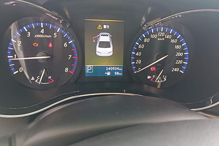 Used Venucia D60 2019 100 000 Honor 1.6L XL CVT Chenku Edition China V Standard Odometer Close Up