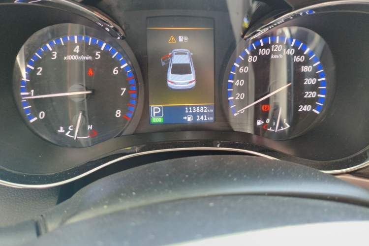 Used Venucia D60 2019 1.6L XL CVT Smart Connect Elite Edition Odometer Close Up