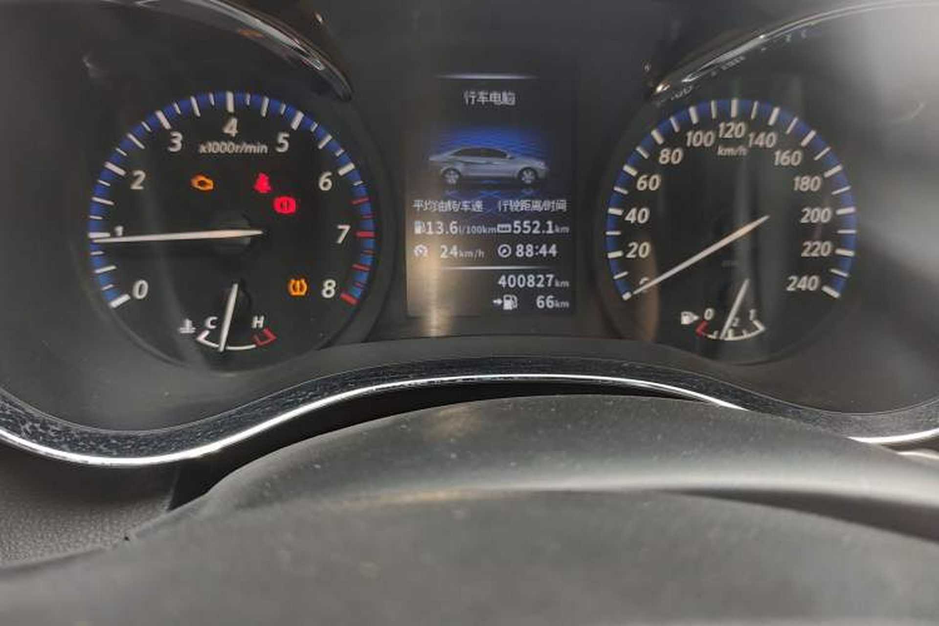 Used Venucia D60 2019 100 000 Glory 1.6L XL Manual Chenku Edition China VI Odometer Close Up